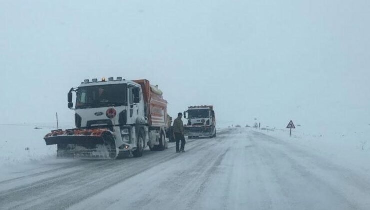 Hava sıcaklığı sıfırın altına düştü, birçok kent beyaza büründü